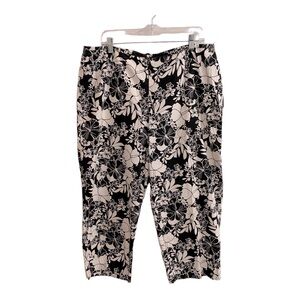 Dalia Sport Capris Size 18 Black & White Floral Stretch Cropped Cotton